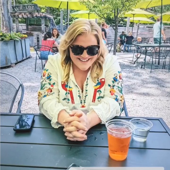 Meet your Posh Ambassador, Whitney :) - Picture 3 of 4